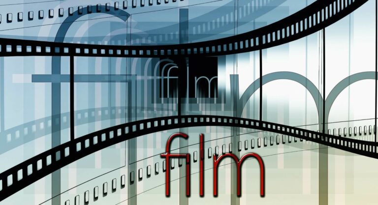 Grafik mit Filmstreifen und Text: Film